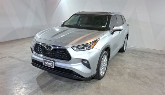 Toyota • Highlander