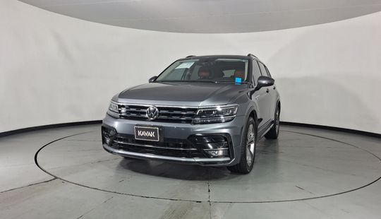 Volkswagen • Tiguan