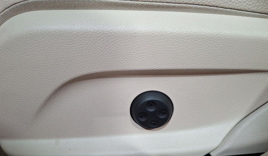 Mercedes Benz Clase C 2.0 200 EXCLUSIVE AUTO Sedan 2020