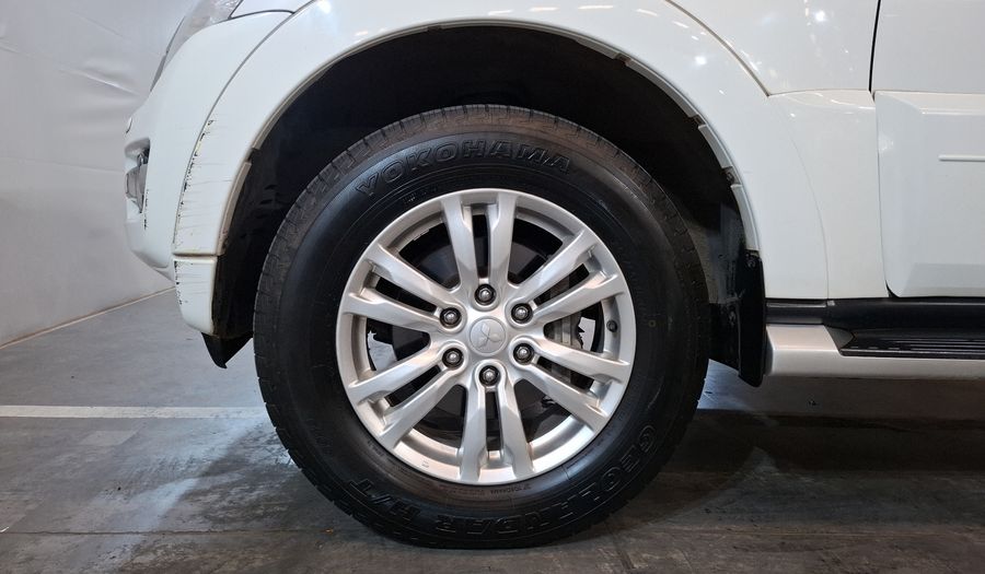 Mitsubishi Montero 3.8 LIMITED Suv 2017