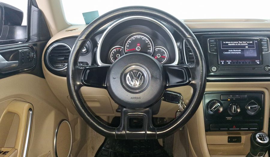 Volkswagen Beetle 2.5 SPORT MT Hatchback 2016