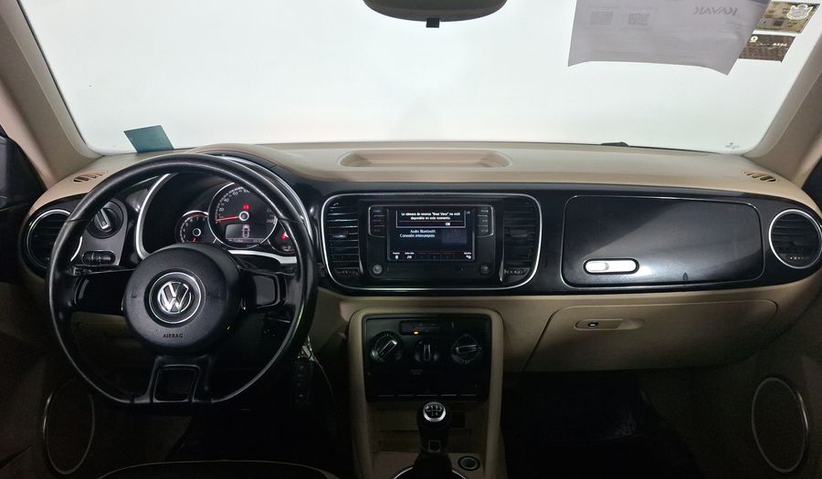 Volkswagen Beetle 2.5 SPORT MT Hatchback 2016