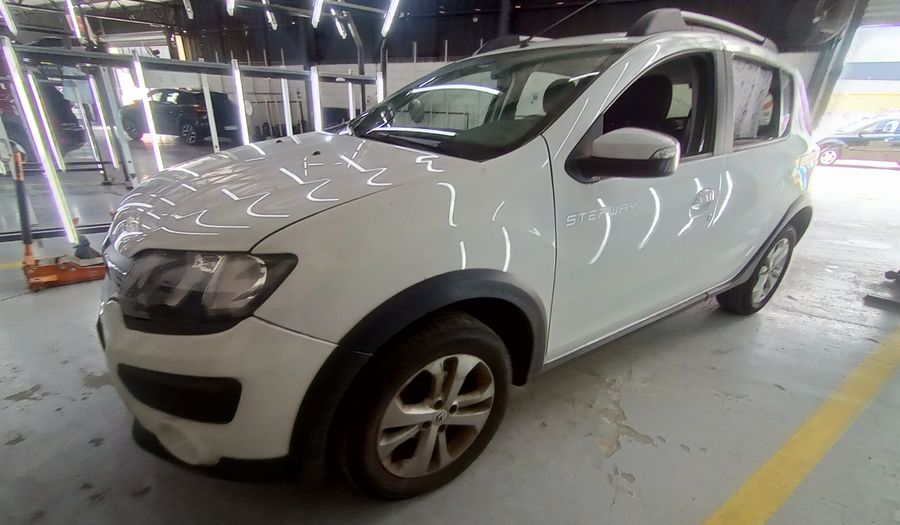 Renault Sandero Stepway 1.6 STEPWAY PRIVILEGE Hatchback 2017