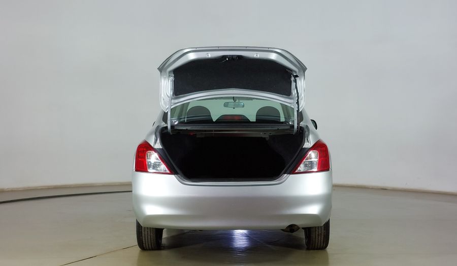 Nissan Versa 1.6 SENSE Sedan 2012