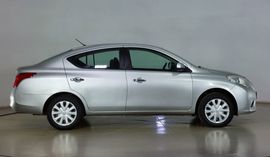 Nissan Versa 1.6 SENSE Sedan 2012