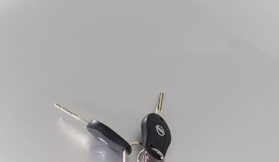 Nissan Versa 1.6 SENSE Sedan 2012