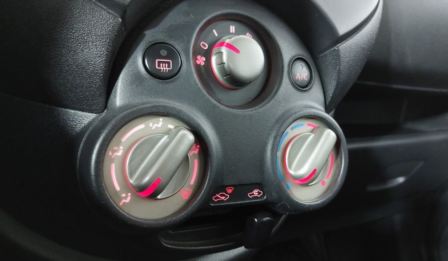 Nissan Versa 1.6 SENSE Sedan 2012