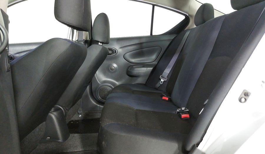 Nissan Versa 1.6 SENSE Sedan 2012