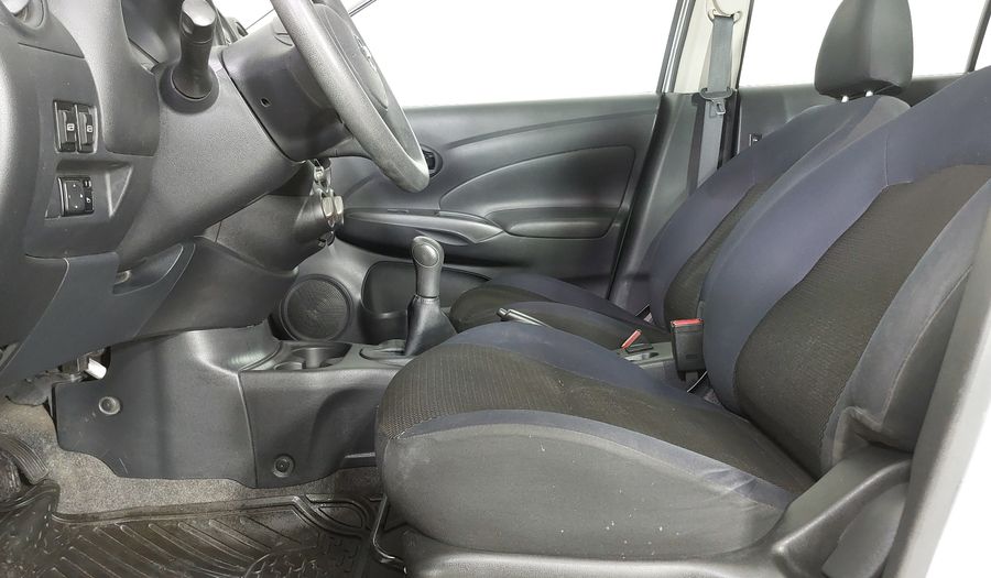 Nissan Versa 1.6 SENSE Sedan 2012