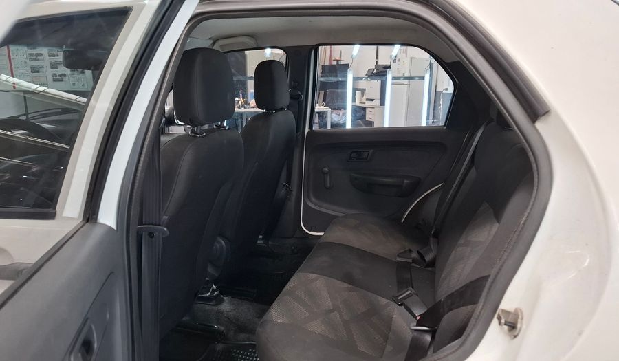 Fiat Palio 1.4 FIRE TOP Hatchback 2016