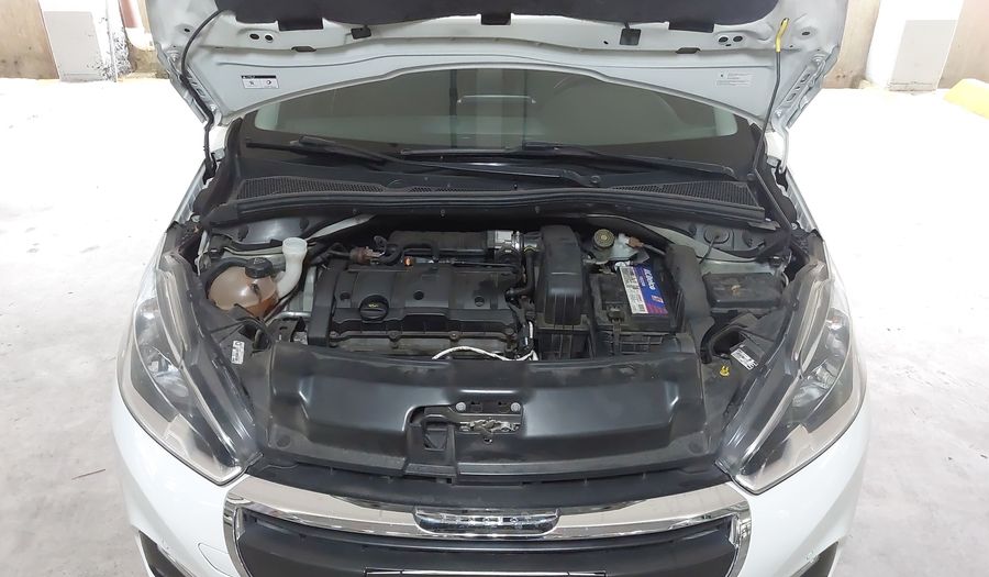 Peugeot 208 GRIFFE Hatchback 2017