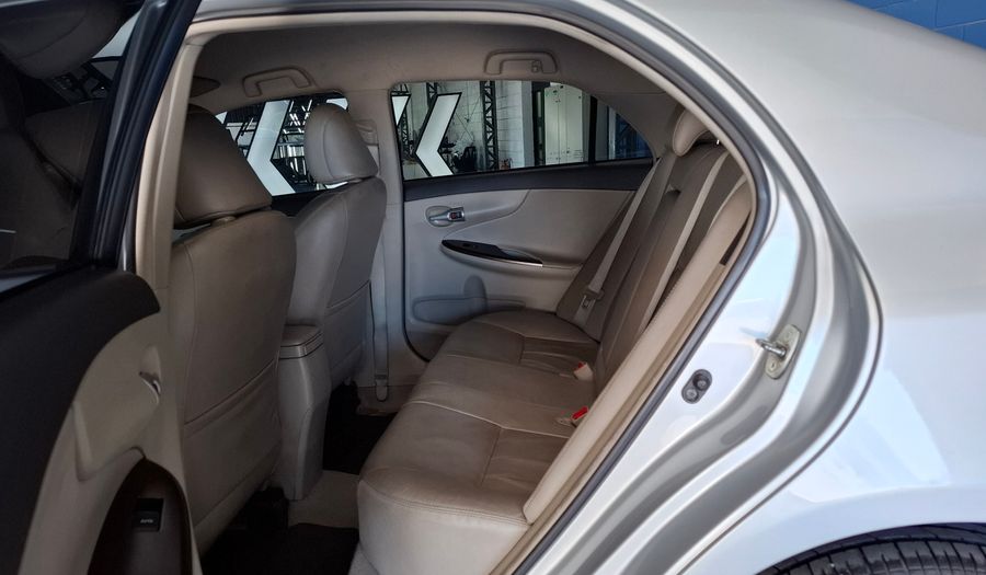 Toyota Corolla 1.8 SE-G MANUAL Sedan 2011