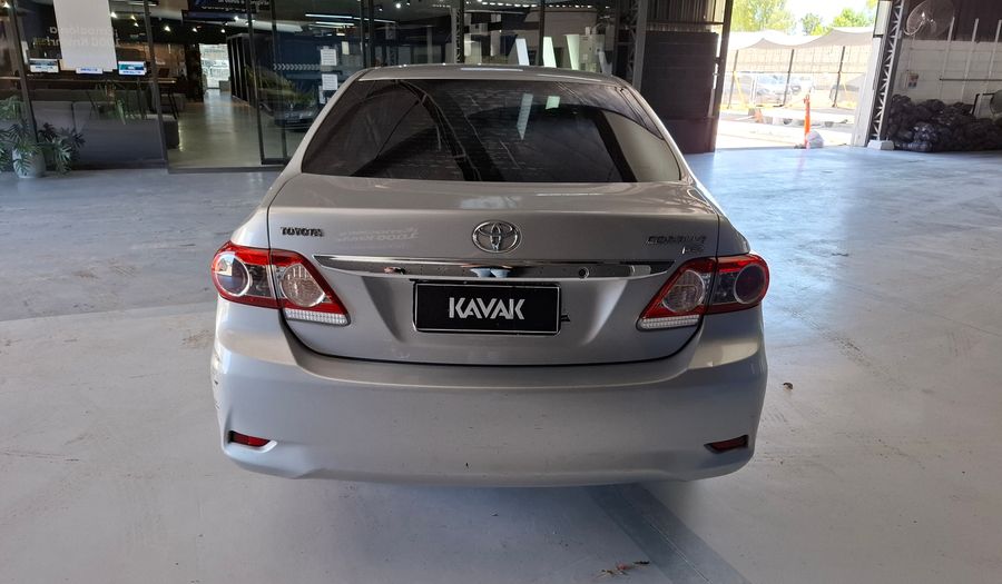 Toyota Corolla 1.8 SE-G MANUAL Sedan 2011