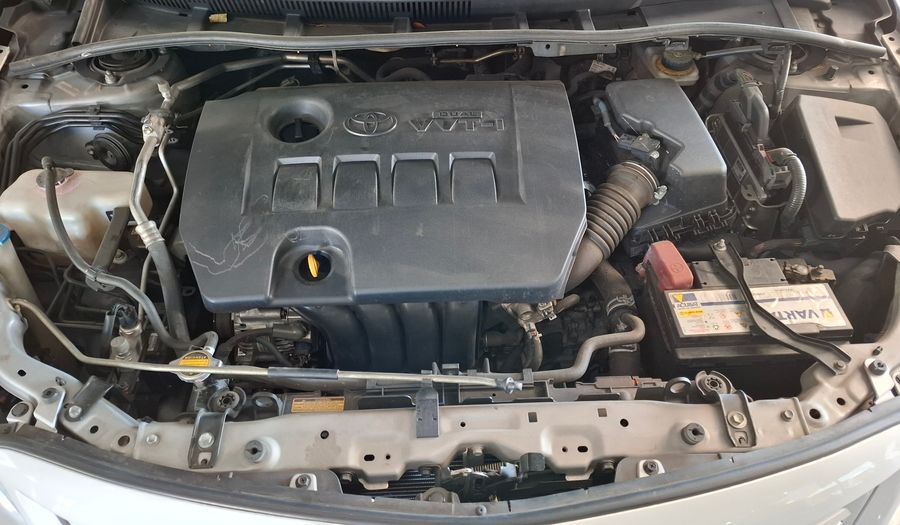 Toyota Corolla 1.8 SE-G MANUAL Sedan 2011