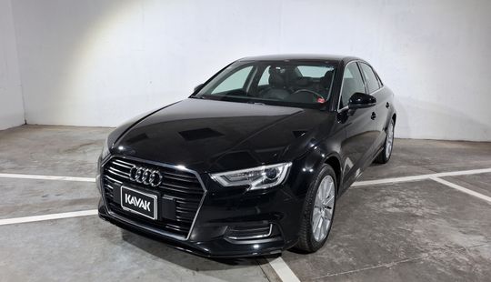 2018 • 39,136 km • Automático