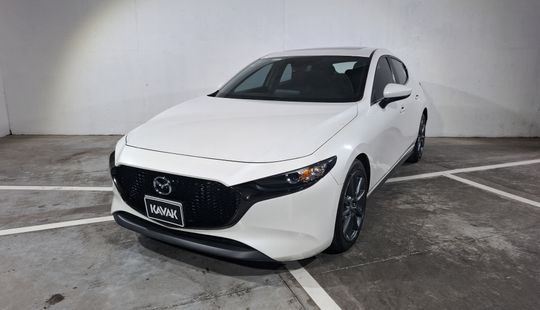 2020 • 70,363 km • Automático