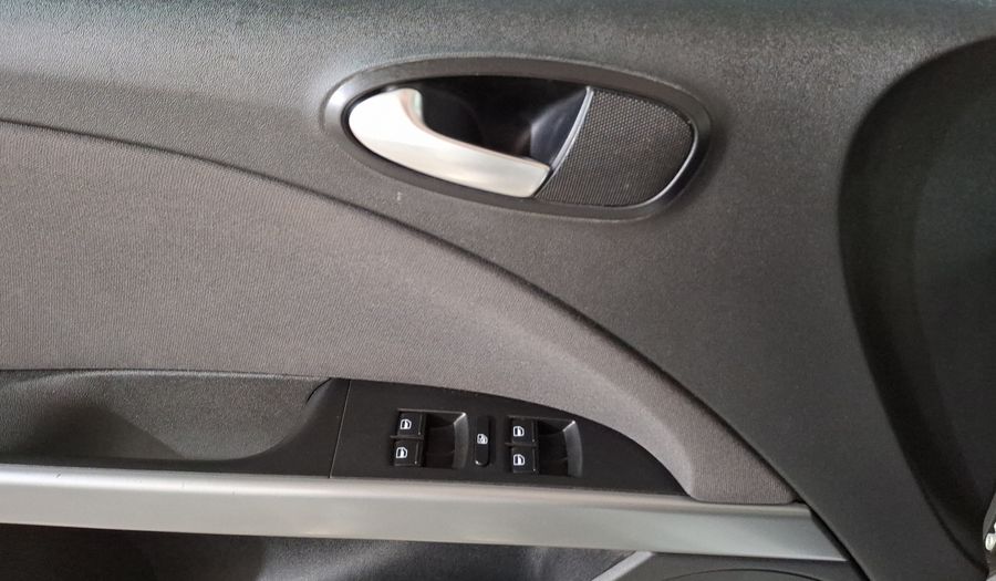 Seat Leon 1.4 TSI STYLE QC MT Hatchback 2013