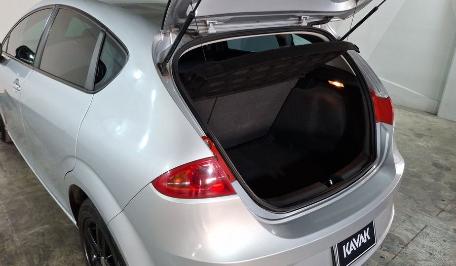 Seat Leon 1.4 TSI STYLE QC MT Hatchback 2013