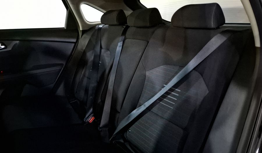 Kia Forte 2.0 EX IVT Hatchback 2021