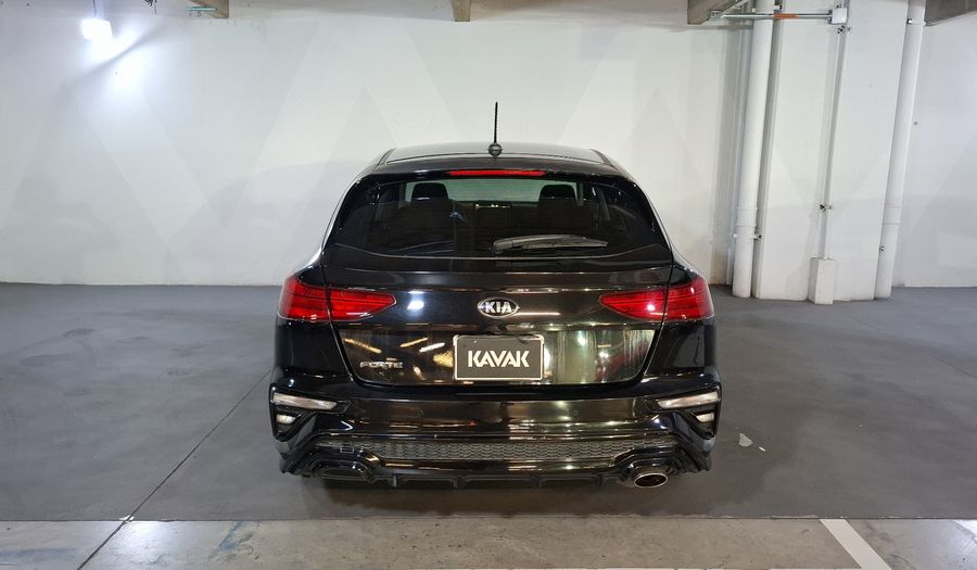 Kia Forte 2.0 EX IVT Hatchback 2021