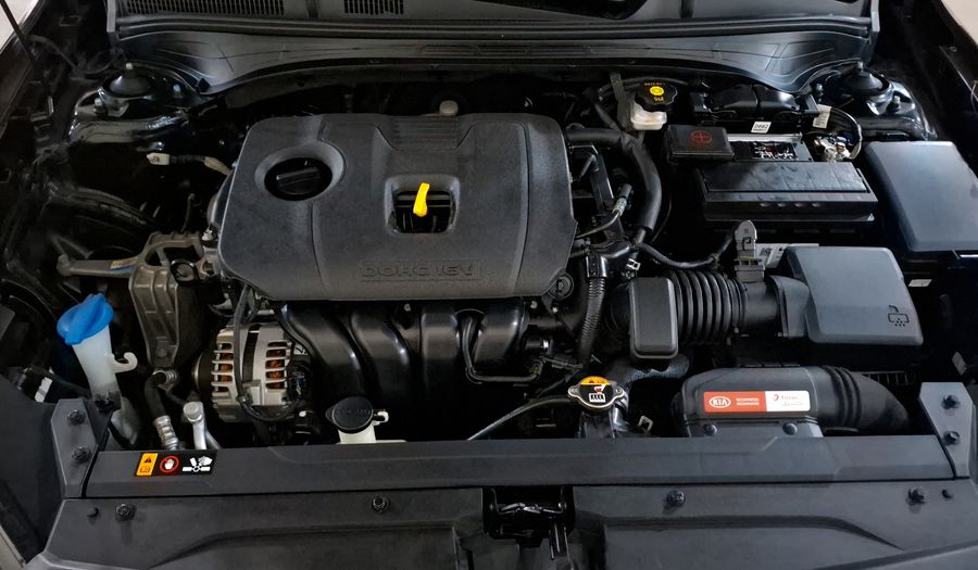 Kia Forte 2.0 EX IVT Hatchback 2021