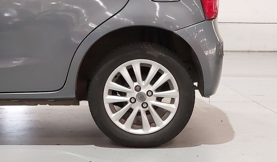 Toyota Etios XLS Hatchback 2013