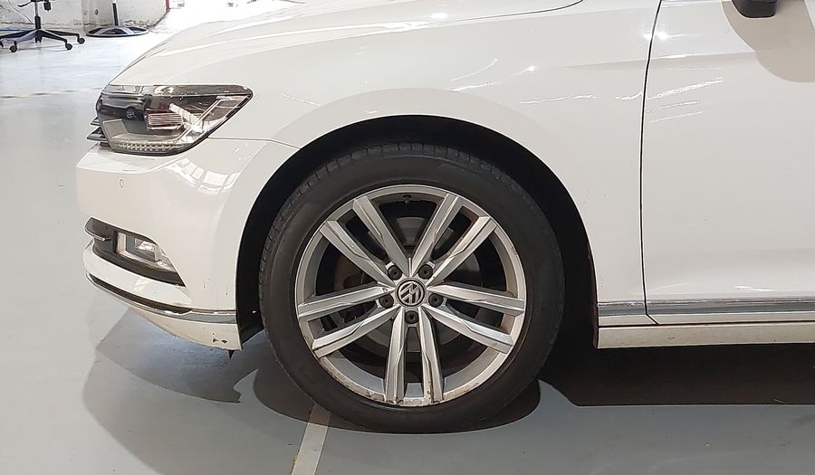 Volkswagen Passat 2.0 TSI HIGHLINE DSG Sedan 2018