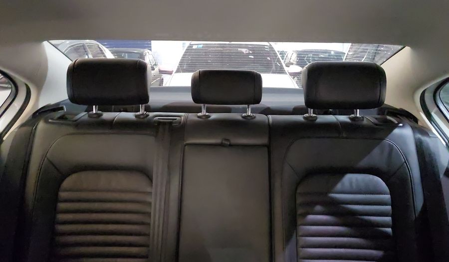 Volkswagen Passat 2.0 TSI HIGHLINE DSG Sedan 2018