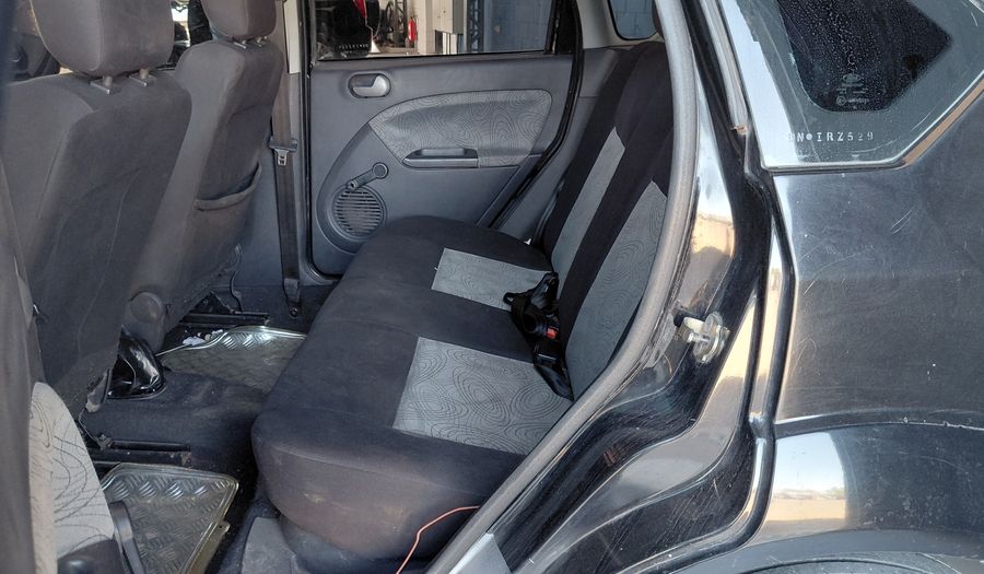 Ford Fiesta FIESTAMAX 1.6 AMBIENTE MP3 Sedan 2010