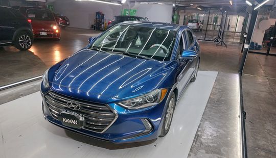 Hyundai • Elantra