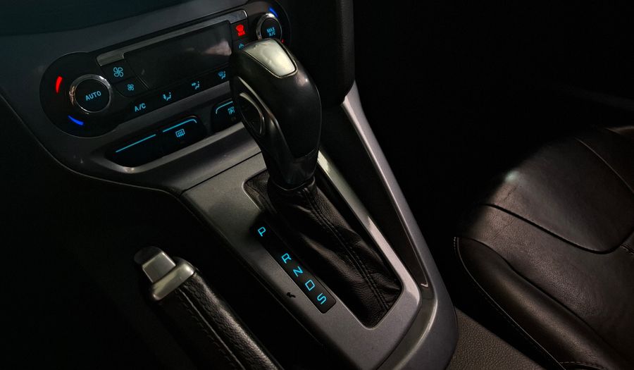 Ford Focus Iii 2.0 TITANIUM POWERSHIFT Hatchback 2014