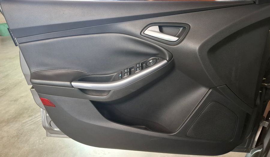 Ford Focus Iii 2.0 TITANIUM POWERSHIFT Hatchback 2014