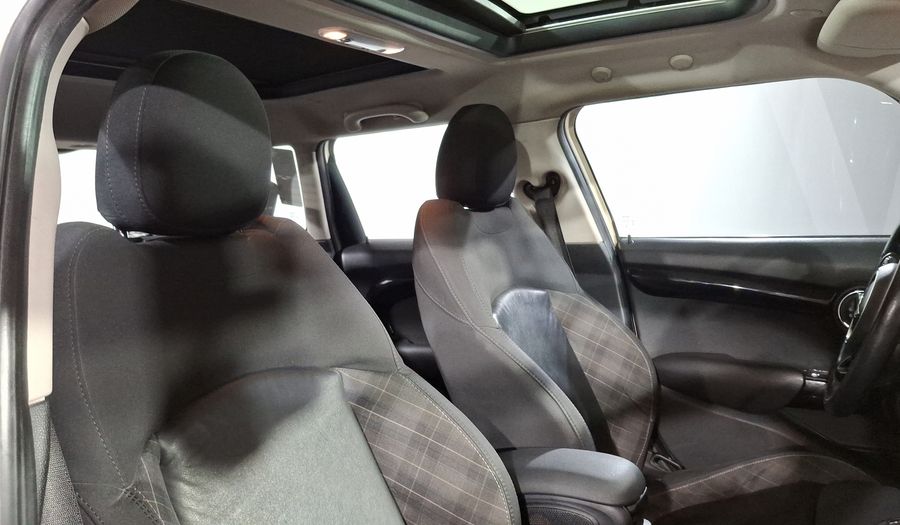 Mini Cooper 1.5 COOPER CHILI AUTO Hatchback 2018