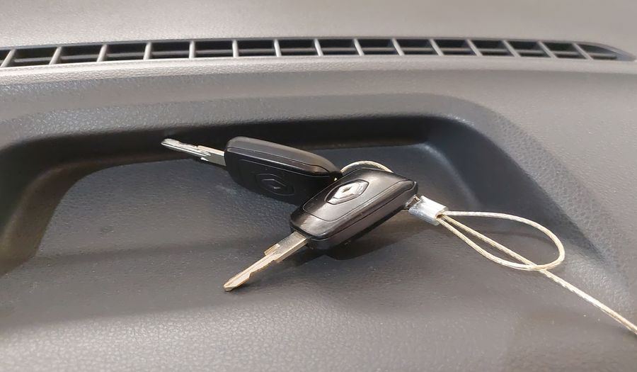 Renault Sandero AUTHENTIQUE Hatchback 2016