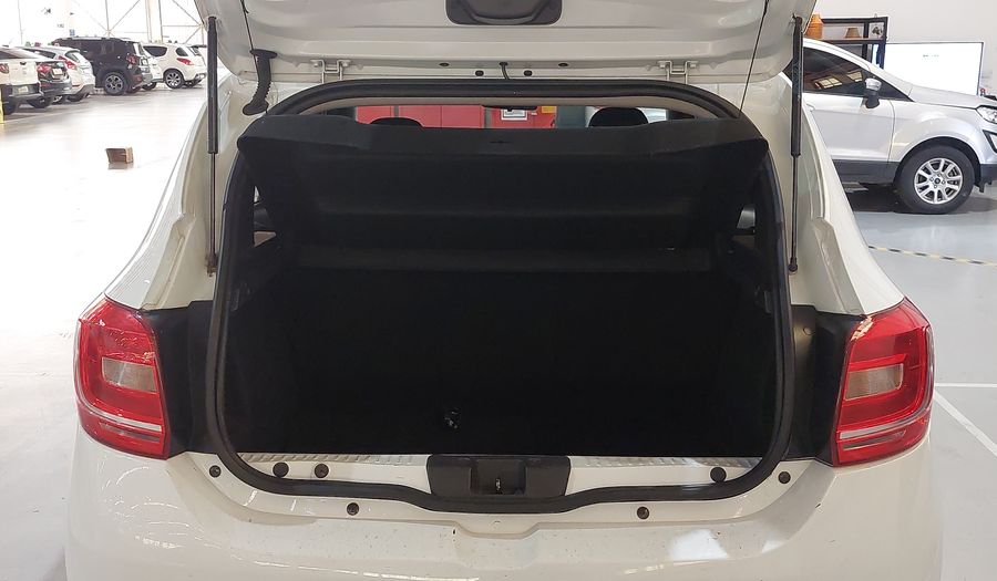 Renault Sandero AUTHENTIQUE Hatchback 2016