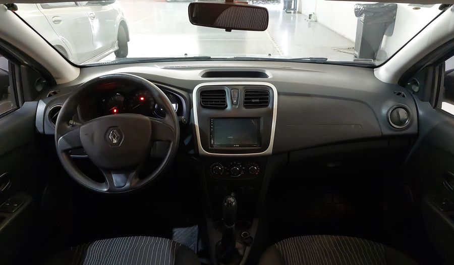 Renault Sandero AUTHENTIQUE Hatchback 2016