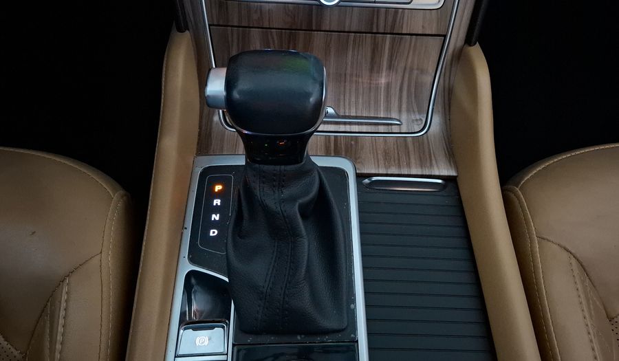 Mg Rx8 2.0 ELEGANCE AUTO 4WD Suv 2022