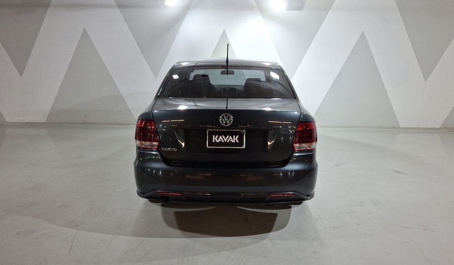 Volkswagen Vento 1.6 STARTLINE AUTO Sedan 2021