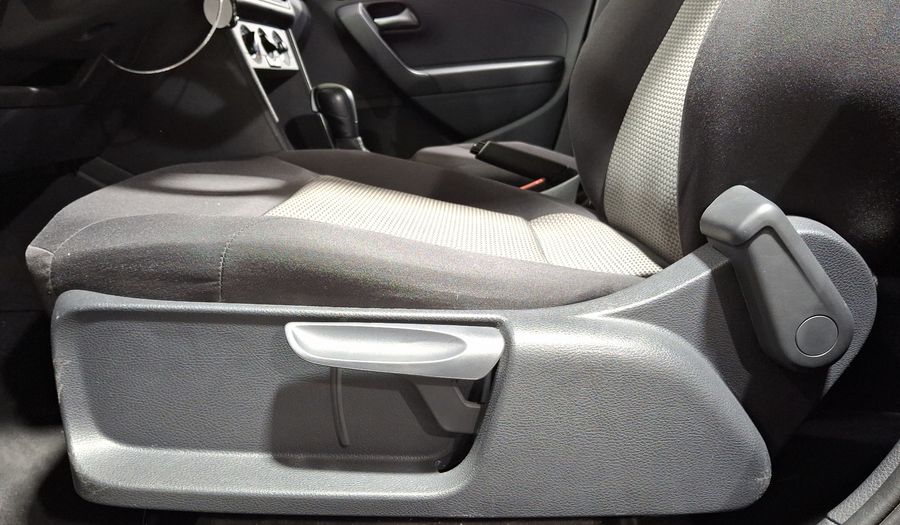 Volkswagen Vento 1.6 STARTLINE AUTO Sedan 2021