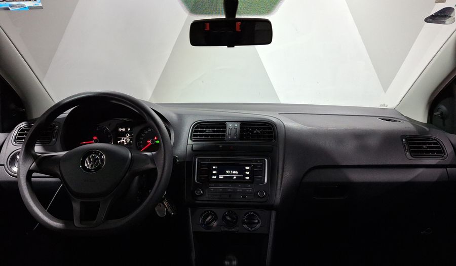 Volkswagen Vento 1.6 STARTLINE AUTO Sedan 2021