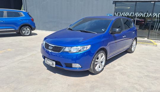 Kia • CERATO 5