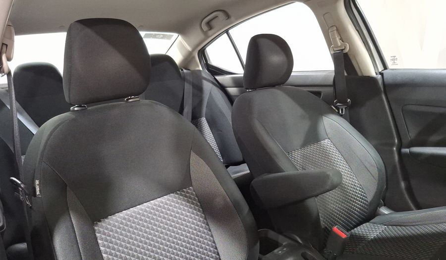 Nissan Versa 1.6 SENSE CVT Sedan 2020