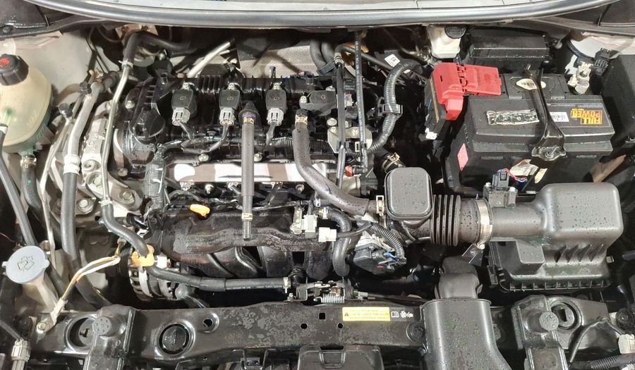 Nissan Versa 1.6 SENSE CVT Sedan 2020