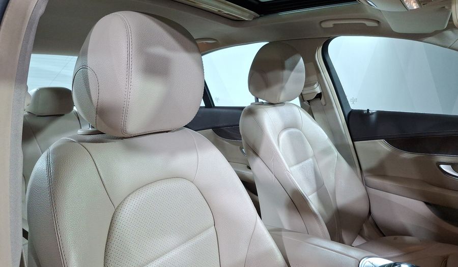 Mercedes Benz Clase C 2.0 200 CGI EXCLUSIVE AT Sedan 2015