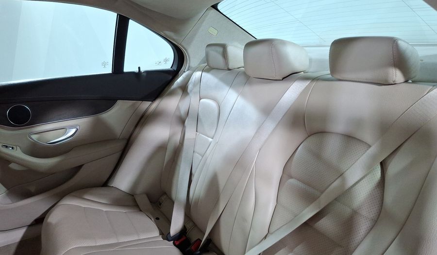 Mercedes Benz Clase C 2.0 200 CGI EXCLUSIVE AT Sedan 2015