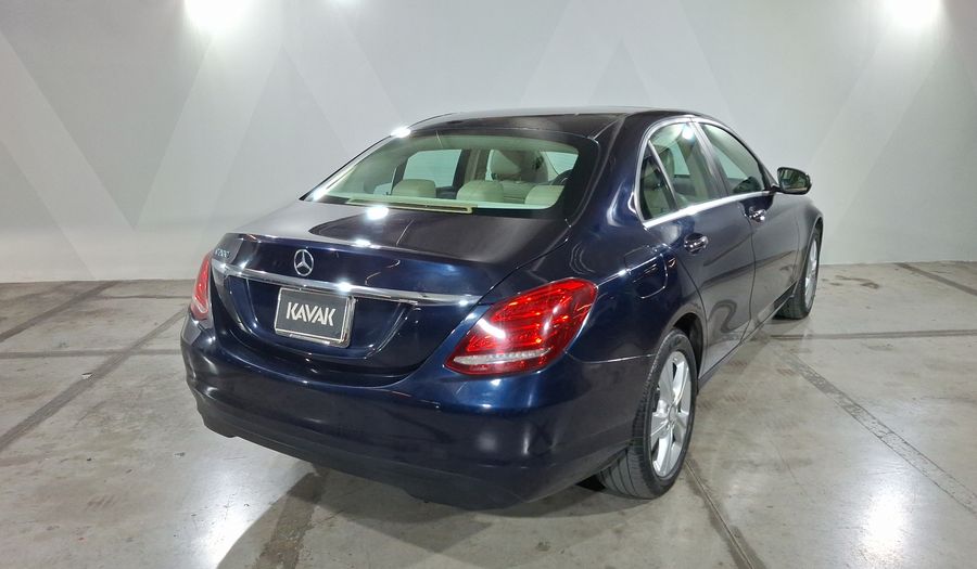 Mercedes Benz Clase C 2.0 200 CGI EXCLUSIVE AT Sedan 2015