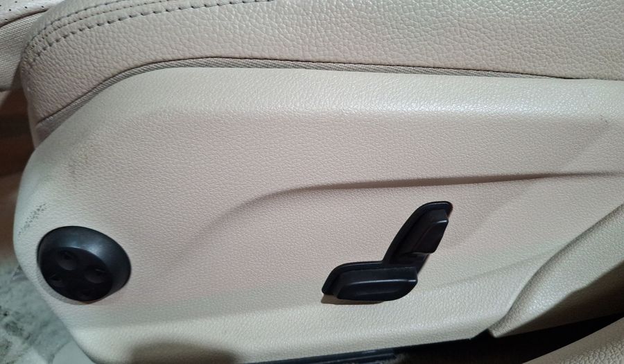 Mercedes Benz Clase C 2.0 200 CGI EXCLUSIVE AT Sedan 2015