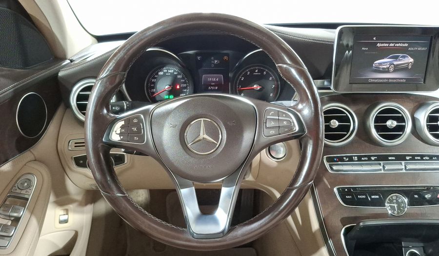 Mercedes Benz Clase C 2.0 200 CGI EXCLUSIVE AT Sedan 2015