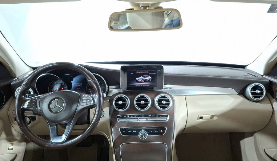 Mercedes Benz Clase C 2.0 200 CGI EXCLUSIVE AT Sedan 2015