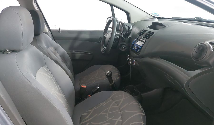 Chevrolet Spark Classic 1.2 LS A MT Hatchback 2017